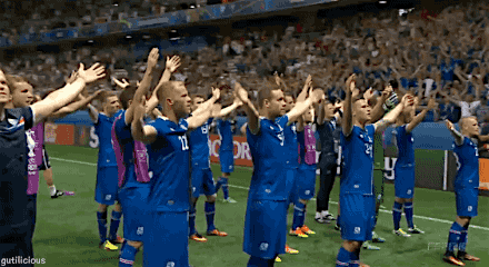 做活动需要喂饱所有加成. 佛系最低目标可以是彩色口哨.