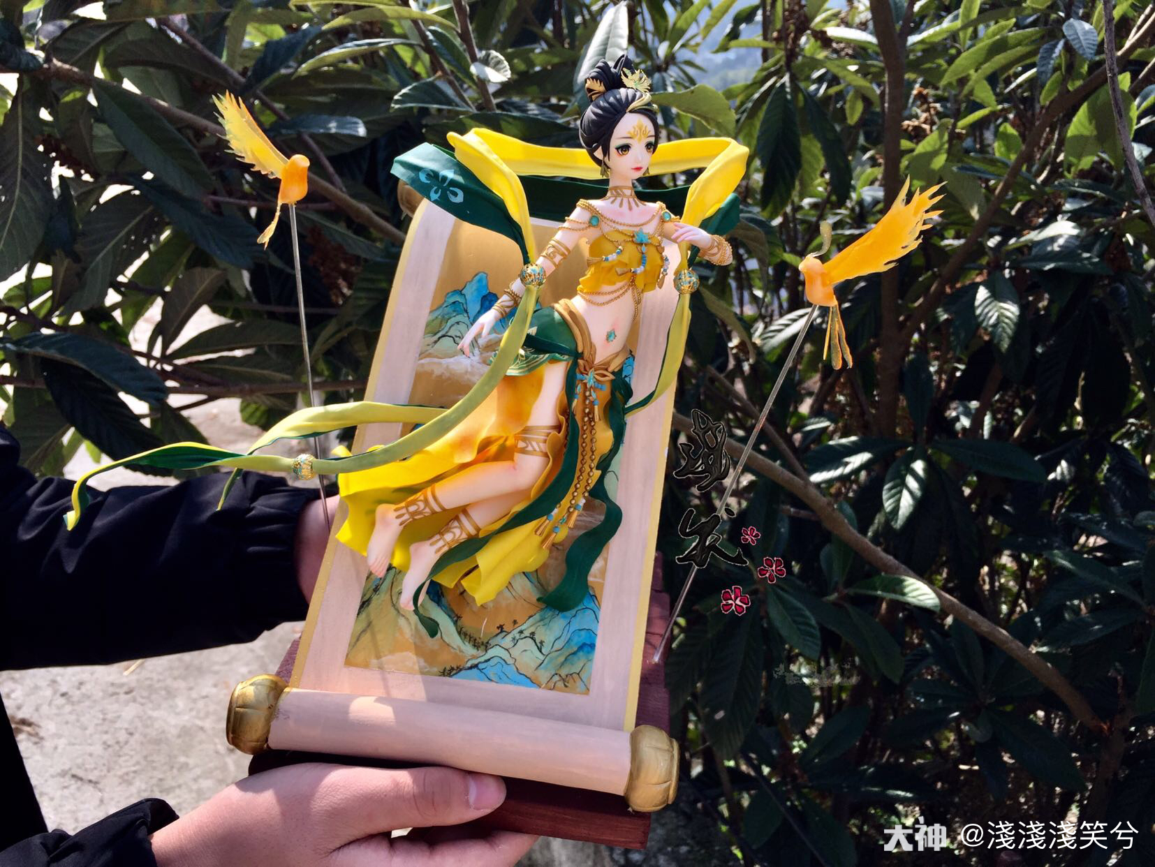 浅浅浅笑兮:自制花鸟卷皮肤凰羽仙音手办,图透就挺