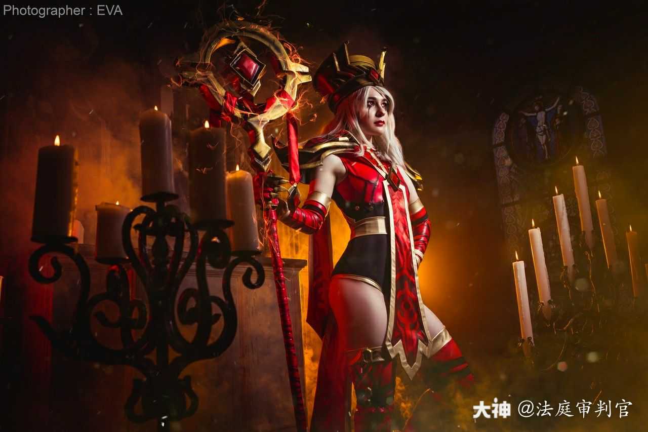 最喜欢魔兽的迈特怀恩cos,红色太好看了!