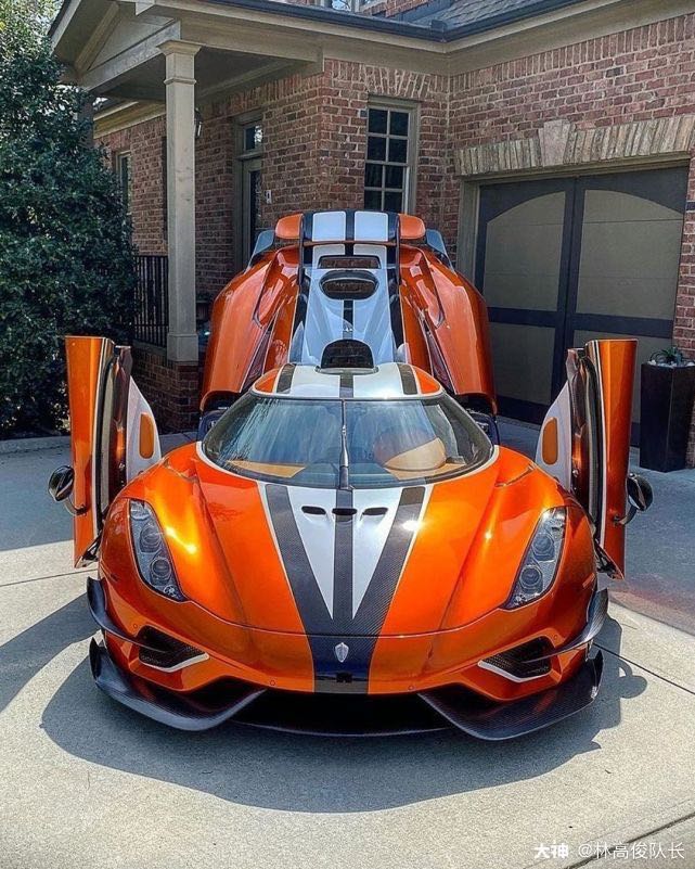 柯尼塞格(koenigsegg)是一家来自瑞典的超级跑车制造