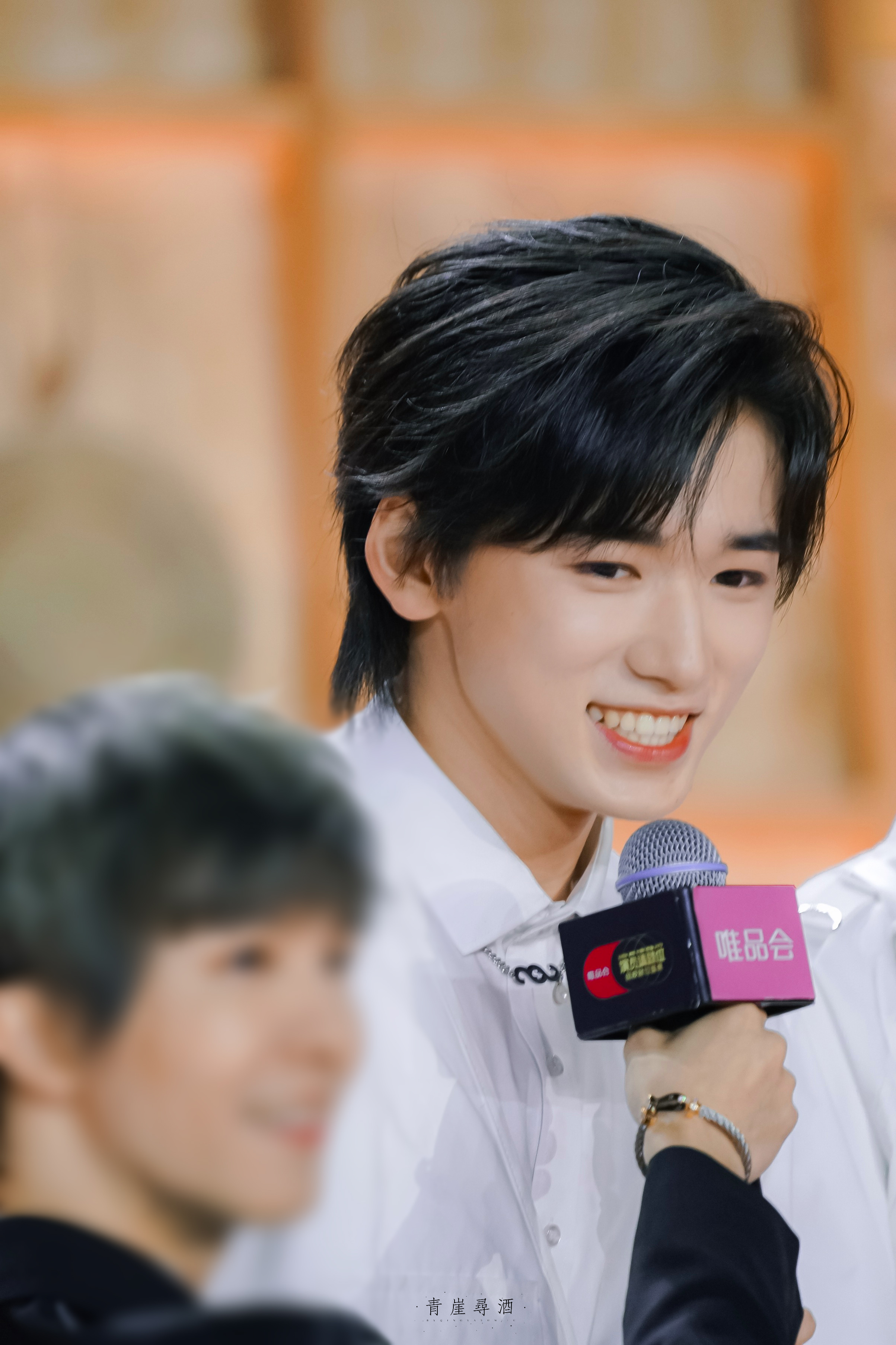 宋亚轩 笑容有治愈魔法 演员请就位红毯