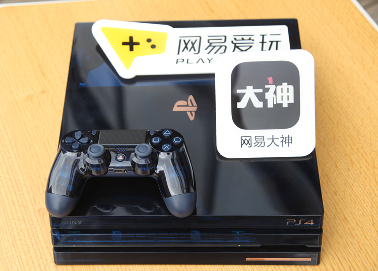 就是你渴望的“索尼蓝”—— PS4 Pro 5亿限定版开箱