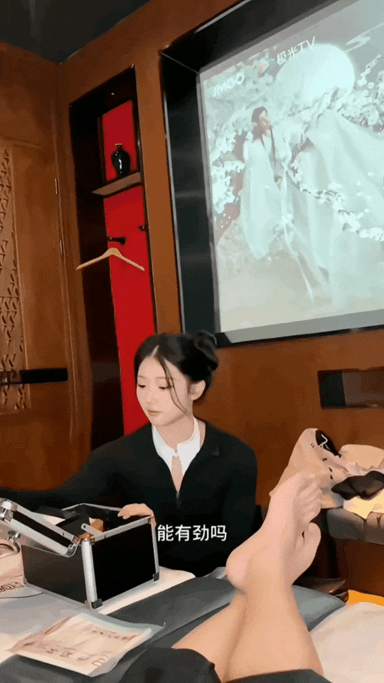 015b.gif
