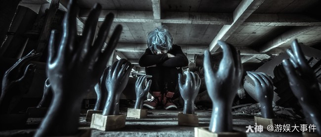 的英雄学院cos                 #cos##我的英雄学院cos# 死柄木吊cos