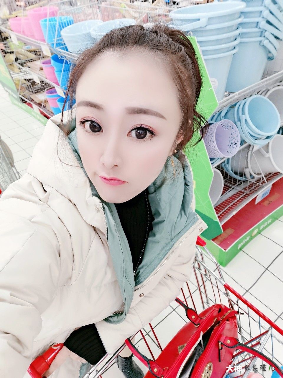 我更新了个人相册_来自网易大神圈子_吴瑾儿