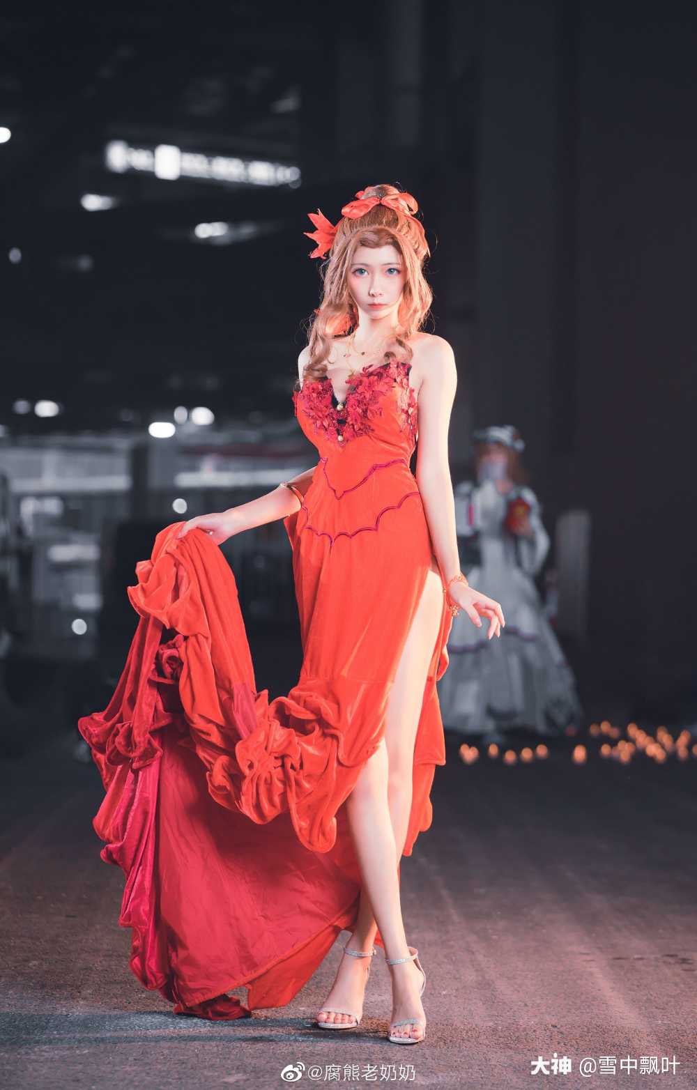 雪中飘叶          2020/08/28         关注 #cos每日赏##38度高温