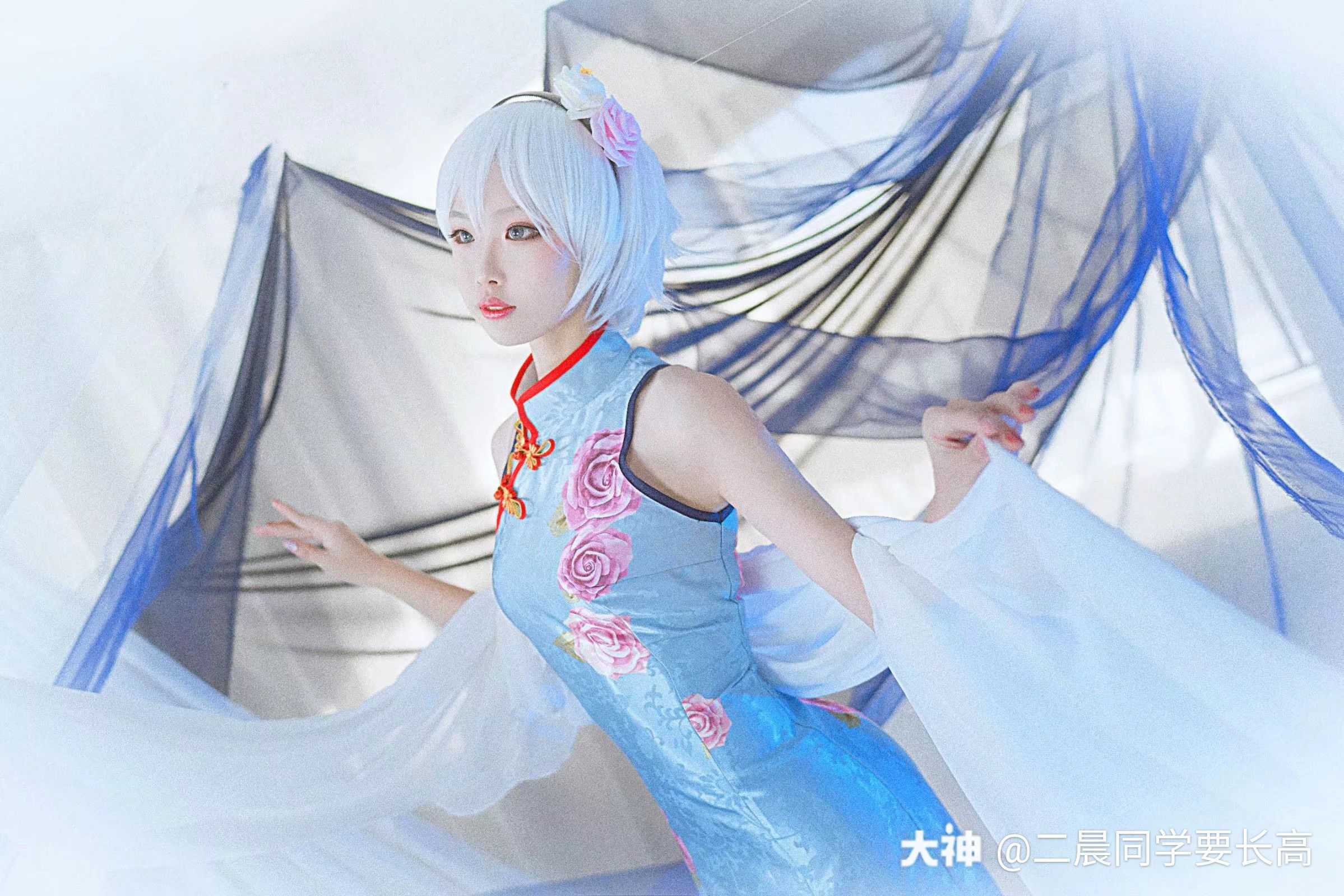 轻漫言和场刊旗袍c