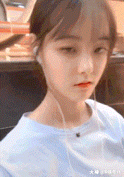 骑着小猪狂奔吧:#啥图都有# 只见那妹子微微一笑,舌头就已经舔到了