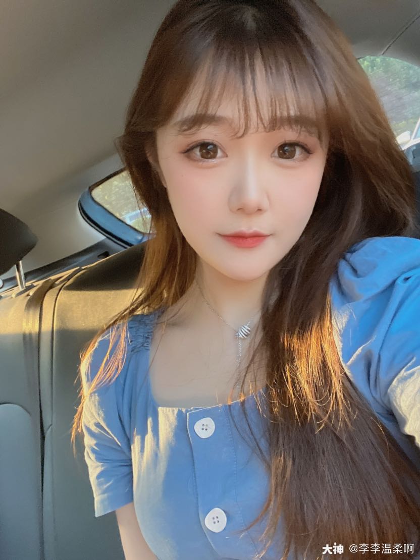 李李温柔啊:#永劫颜值大赏# 胡桃玩家来啦!