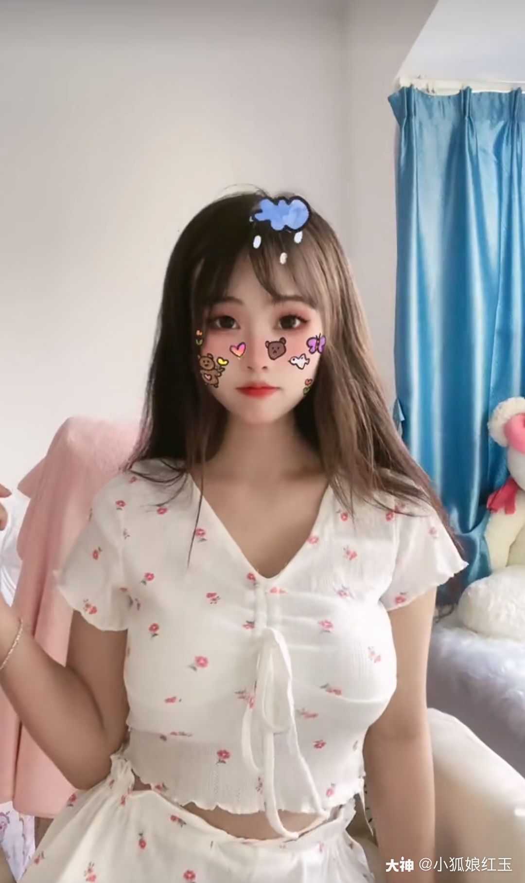 这个妹子静止也是好看的呀_来自网易大神圈子_骑猪dou兜风