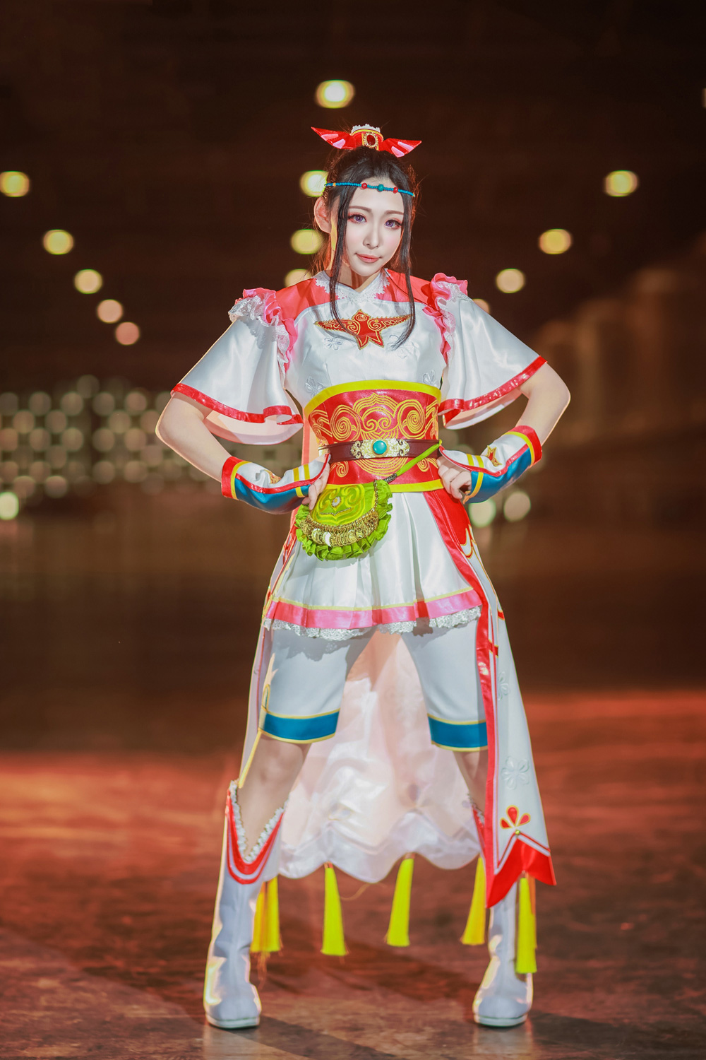 俊俏潇洒飞燕女cos来袭