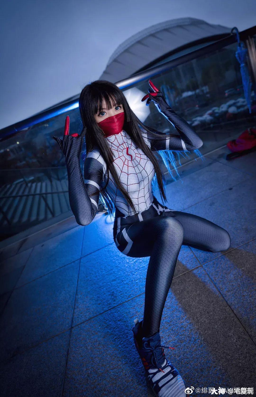 【cosplay欣赏】《蛛丝silk》 小姐姐cn:绯翼_taki