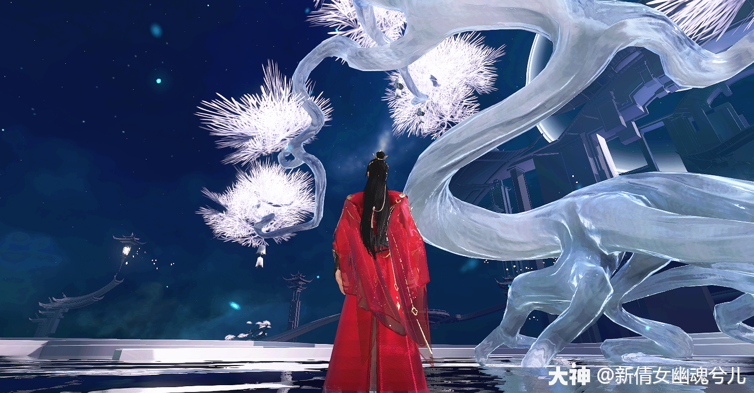 秋空明月悬,光彩露沾湿.惊鹊栖未定,飞萤卷帘入.