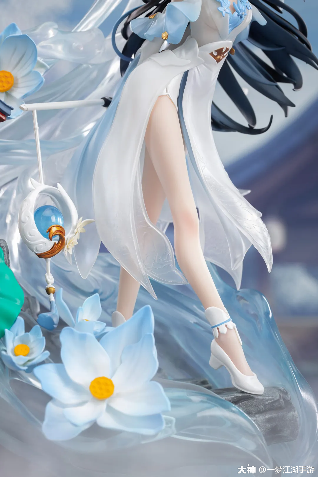 新的创作云梦成女手办预售开启身着怀素脚踏清波蝴蝶仙子翩然