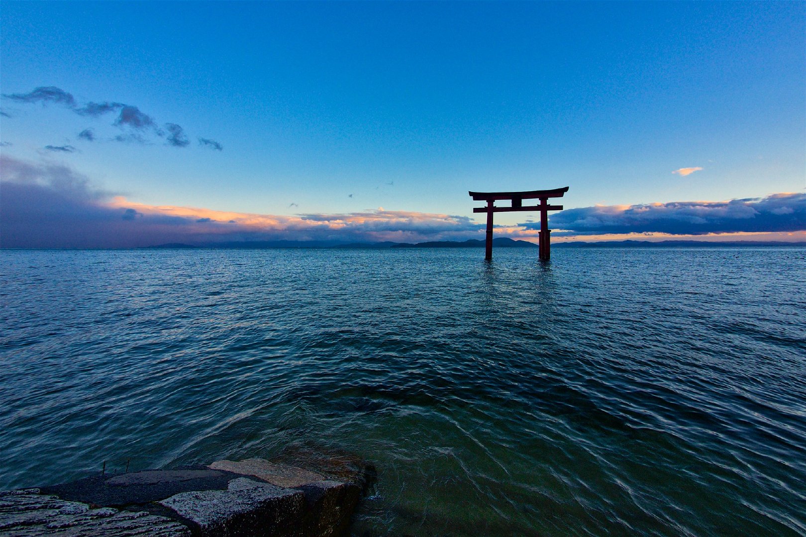 我最喜欢的水上鸟居,高岛市白须神社,小伙伴们喜欢哪个水上鸟居呢?