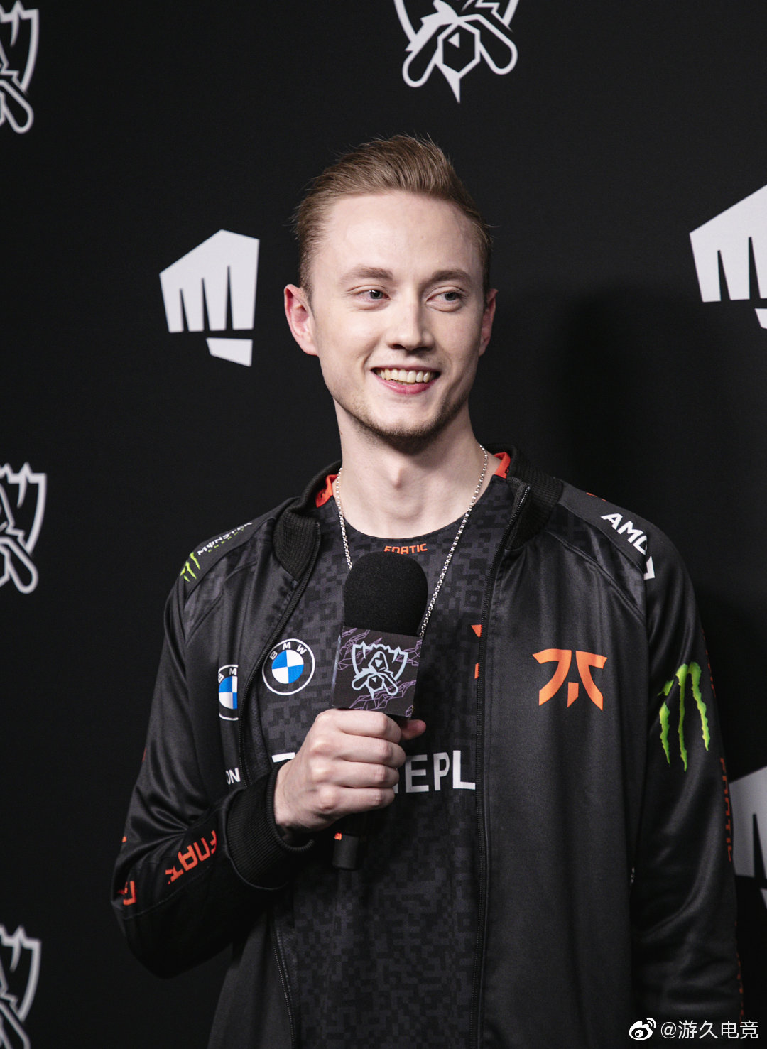 赛后帅哥大放送 来pick你的《worlds电竞101》  3