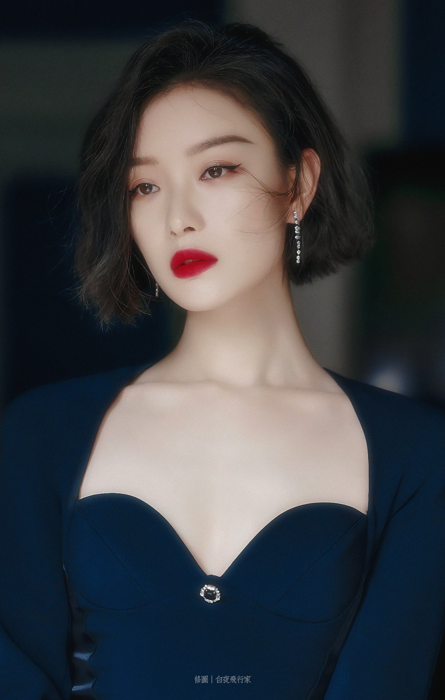 丨 举手投足皆风情 倪妮的锁骨一字肩太美了