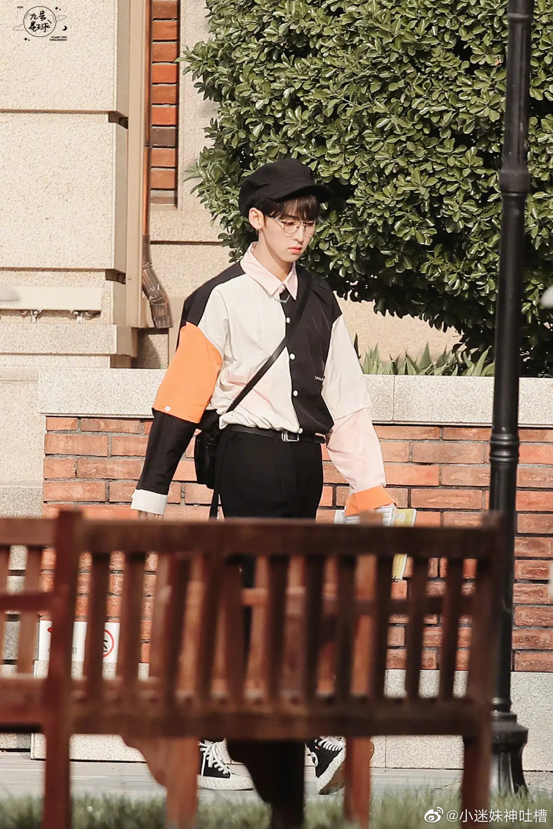 唐九洲今日下班饭拍 贝雷帽77 眼镜,今天的jojo太甜