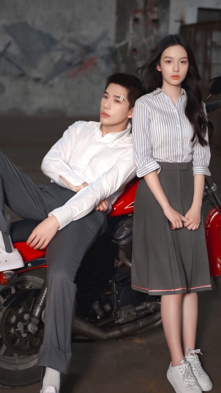 磕点校霸×乖乖女校花