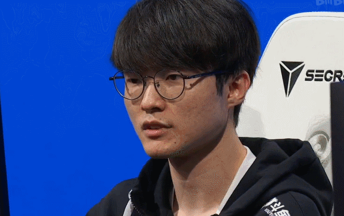 faker最后的表情.